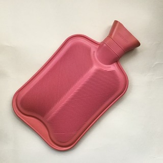 hot-water-bottle-1739936_1280.jpg